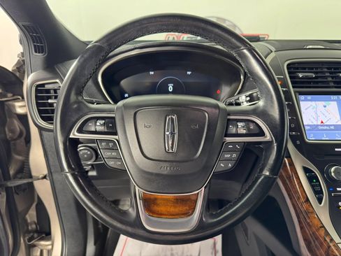 Used 2019 Lincoln Nautilus Reserve w/ Ultimate Package AWD/4WD image 13