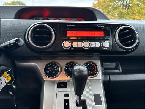 Used 2008 Scion xB image 15