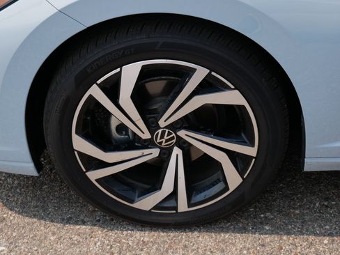 Certified 2026 Volkswagen Jetta SEL FWD image 15