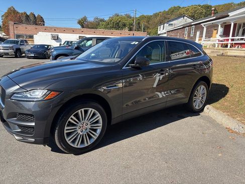 Used 2020 Jaguar F-PACE Portfolio image 4