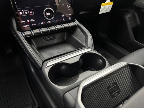 New 2027 GMC Terrain Elevation w/ Elevation Premium Package FWD image 28