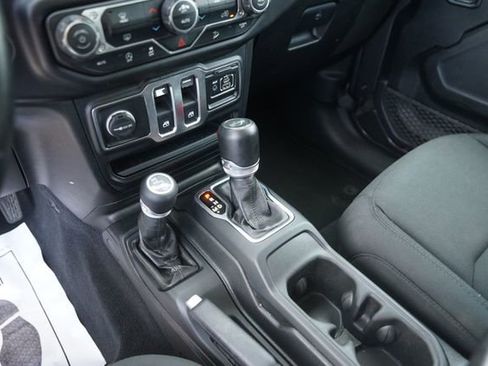 Used 2021 Jeep Wrangler Sport AWD/4WD image 24