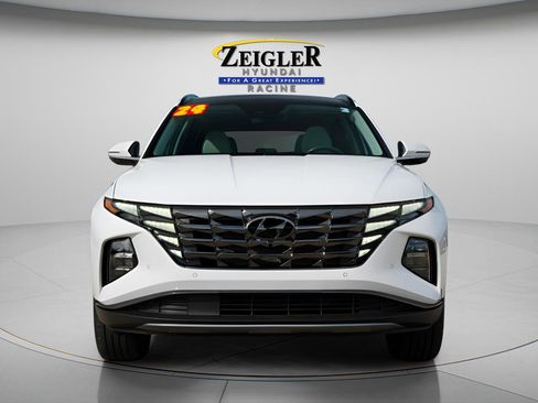 Certified 2024 Hyundai Tucson Limited AWD/4WD image 2