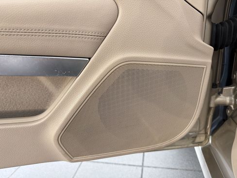 Used 2015 Mercedes-Benz E 400 Cabriolet image 26