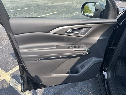 New 2026 Chevrolet Traverse LT w/ Driver Confidence Package image 10