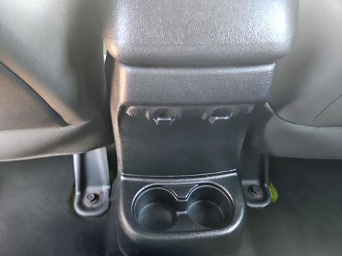 Used 2012 Jeep Wrangler Unlimited Sport AWD/4WD image 21