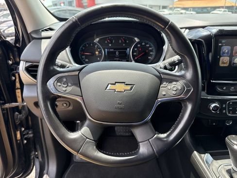 Used 2019 Chevrolet Traverse LT w/ LT Premium Package AWD/4WD image 17