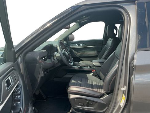Used 2025 Ford Explorer ST-Line w/ Premium Package RWD image 14