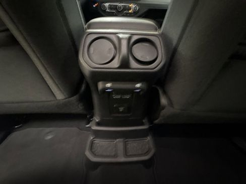 Used 2025 Jeep Wrangler Unlimited Sahara w/ Safety Group AWD/4WD image 22