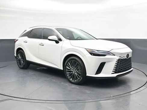 Used 2023 Lexus RX 350 w/ Accessory Package (2T) AWD/4WD image 2