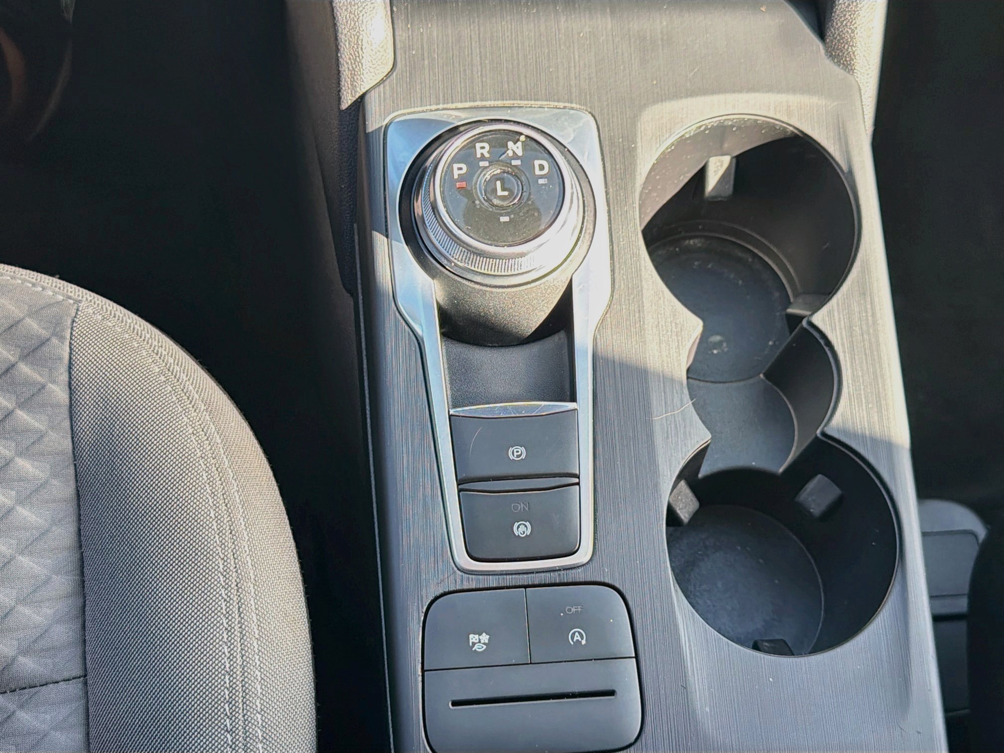 Certified 2022 Ford Escape SE w/ Convenience Package FWD image 16