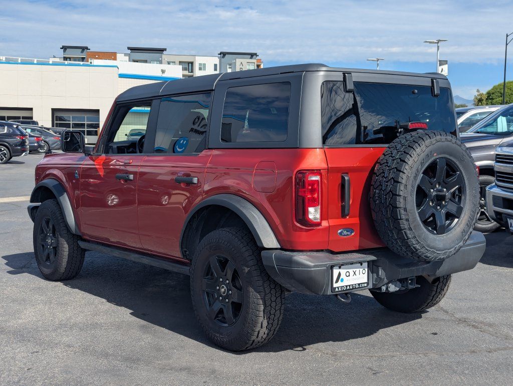 Used 2023 Ford Bronco Black Diamond AWD/4WD image 6