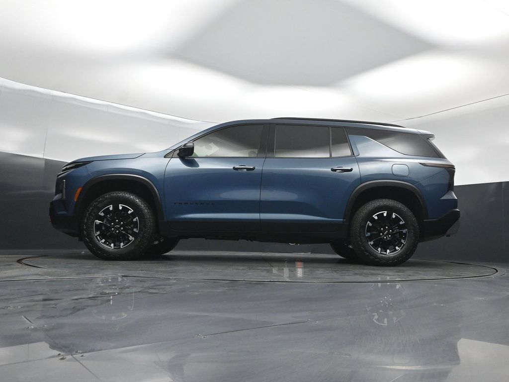Used 2025 Chevrolet Traverse Z71 w/ Driver Confidence Package AWD/4WD image 44