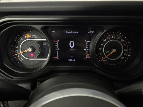 New 2025 Jeep Wrangler Sahara image 20