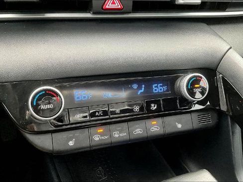 Used 2021 Hyundai Elantra SEL w/ Convenience Package FWD image 14