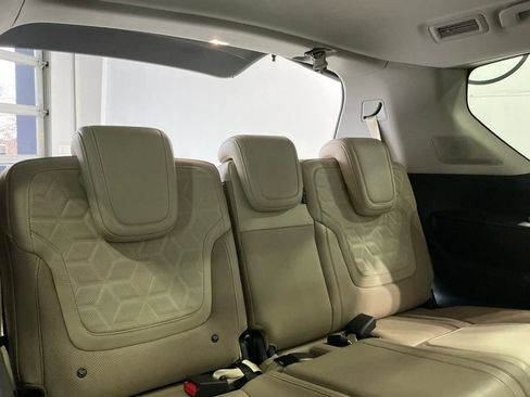 Used 2025 Nissan Armada Platinum Reserve image 44