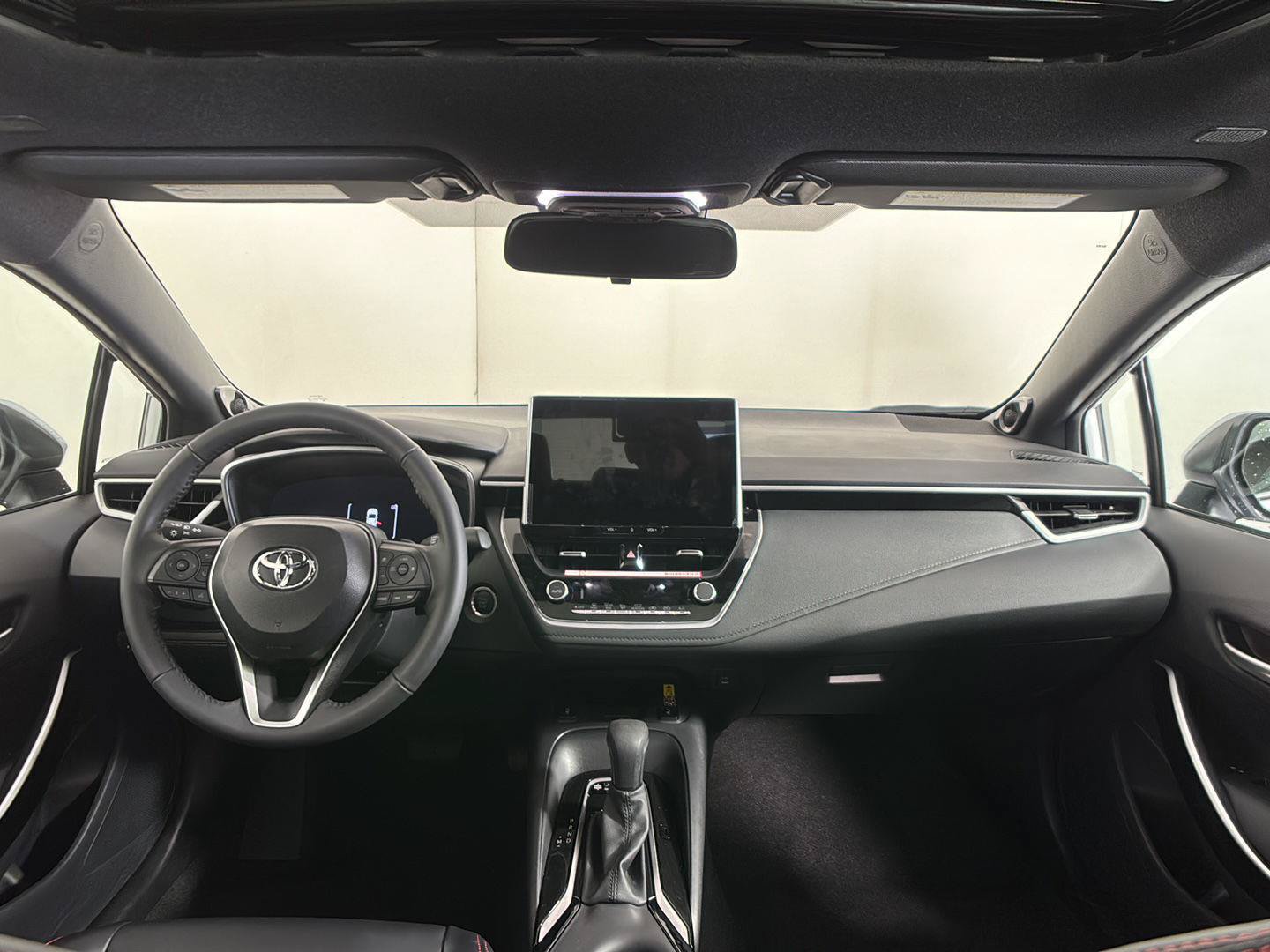 Used 2026 Toyota Corolla XSE FWD image 21