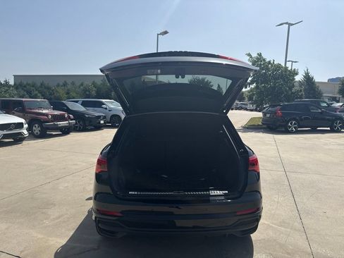 Used 2025 Audi Q3 2.0T Premium w/ Convenience Package AWD/4WD image 7