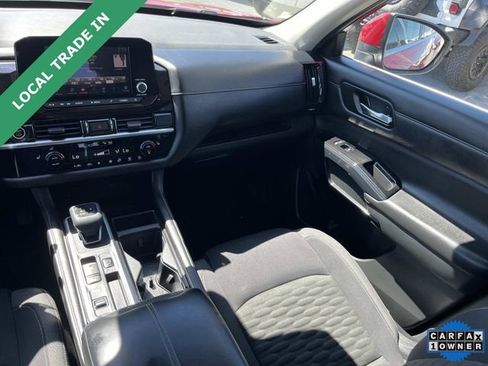 Used 2022 Nissan Pathfinder SV FWD image 14
