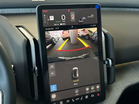 New 2026 Volvo EX30 Plus w/ Climate Package image 19