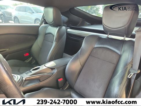 Used 2014 Nissan 370Z Touring w/ Sport Package RWD image 13