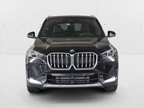 Used 2025 BMW X1 xDrive28i w/ Convenience Package image 2