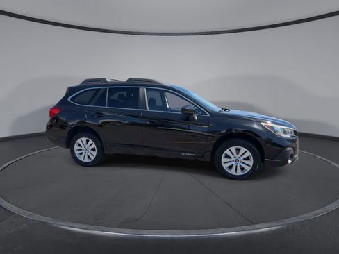 Used 2018 Subaru Outback 2.5i Premium AWD/4WD image 9