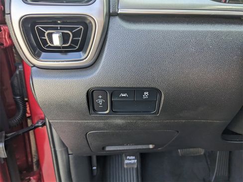 Certified 2023 Kia Sorento S w/ Panoramic Sunroof Package image 28