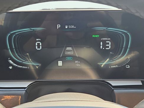 New 2025 Kia Niro SX image 32