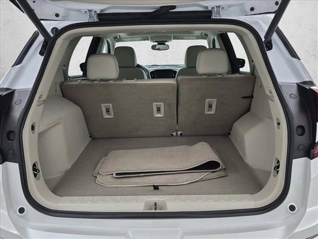 Used 2024 GMC Terrain Denali w/ Denali Premium Package AWD/4WD image 6