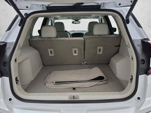 Used 2024 GMC Terrain Denali w/ Denali Premium Package AWD/4WD image 6