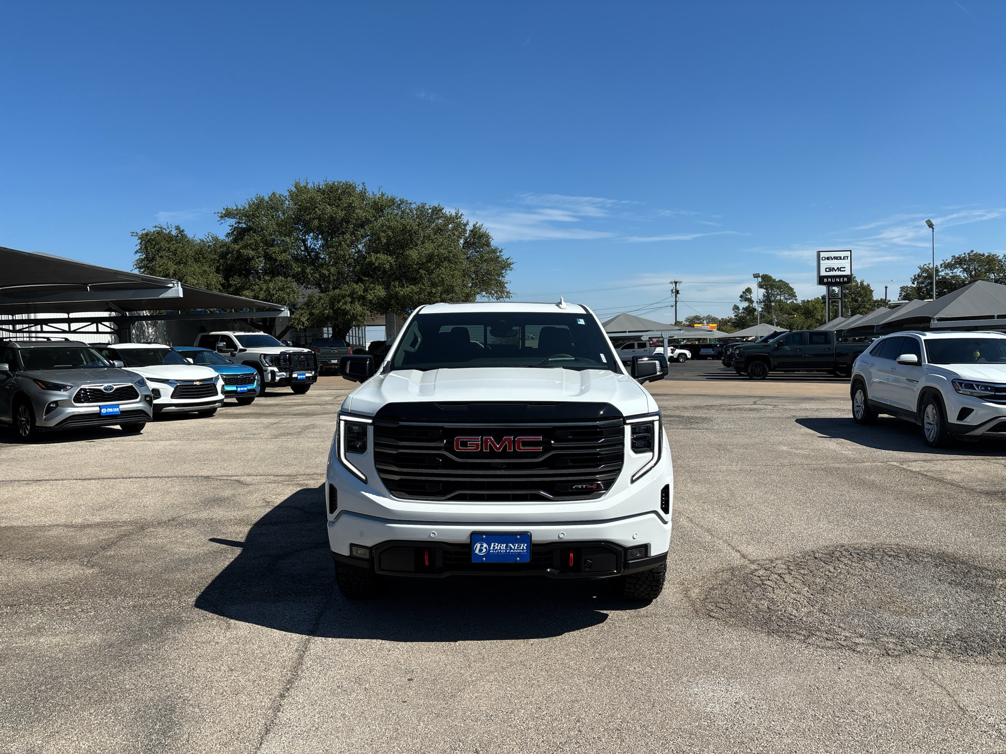 New 2026 GMC Sierra 1500 AT4 w/ AT4 Premium Package AWD/4WD image 2