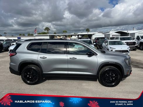 New 2026 GMC Acadia AT4 w/ Luxury Package AWD/4WD image 4