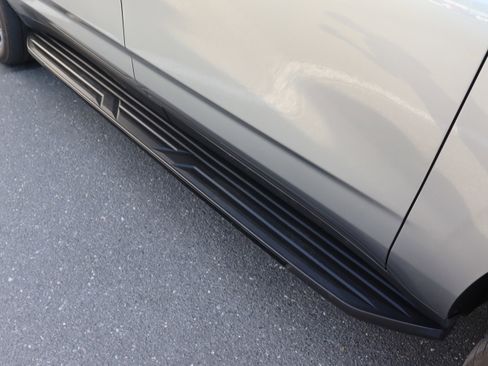 Used 2025 Chevrolet Suburban RST w/ Comfort Package image 13