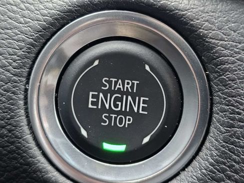 Used 2025 Cadillac XT4 Premium Luxury FWD image 28