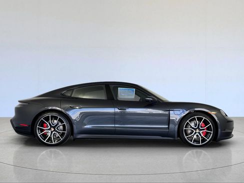 New 2026 Porsche Taycan 4S image 9