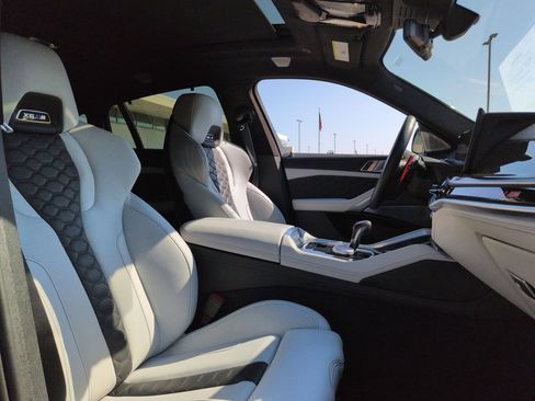 Used 2025 BMW X6 M Competition w/ Executive Package image 16