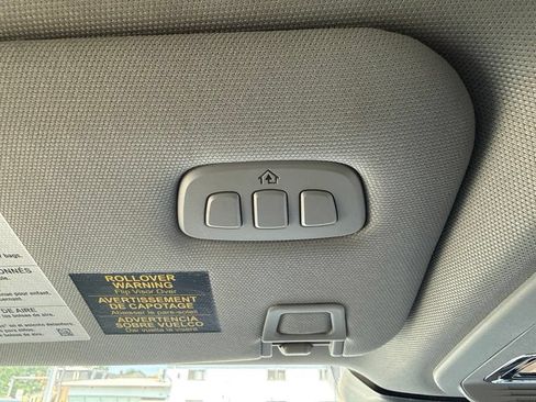 Used 2022 Lincoln Corsair AWD w/ Equipment Group 101A image 31