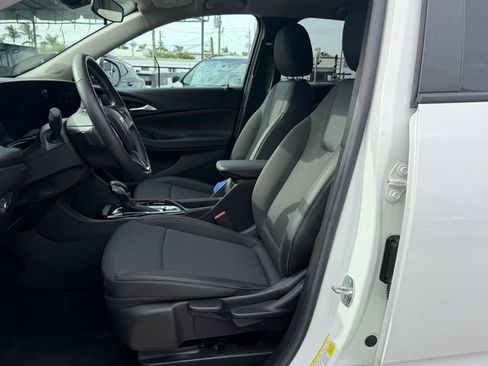 Used 2024 Buick Encore GX Preferred FWD image 12