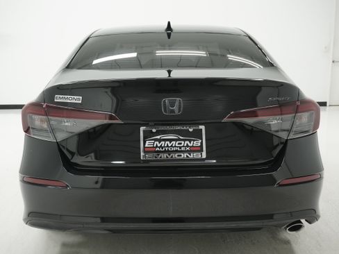 Used 2025 Honda Civic Sport image 5