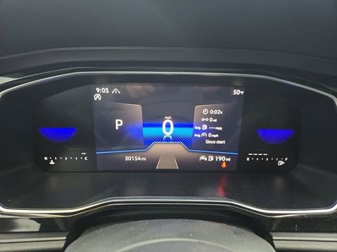 Used 2023 Volkswagen Jetta SE image 9