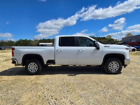 Used 2024 Chevrolet Silverado 2500 LT image 7