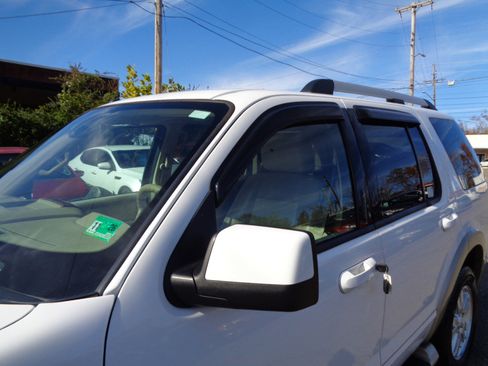 Used 2007 Ford Explorer Eddie Bauer image 10