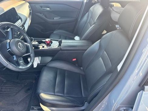 Used 2023 Nissan Rogue SL w/ SL Premium Package FWD image 19