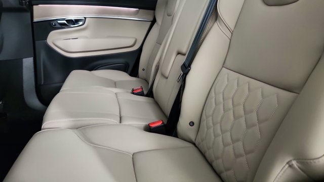 Used 2027 Volvo XC90 B6 Plus AWD/4WD image 30