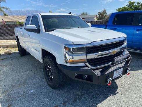 Used 2018 Chevrolet Silverado 1500 LT RWD image 23