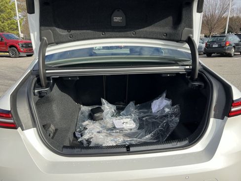 Certified 2025 BMW 530i xDrive w/ Premium Package image 23