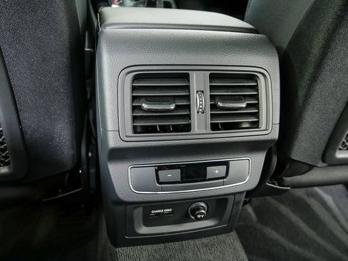 Used 2023 Audi Q5 2.0T Premium Plus w/ Premium Plus Package image 19