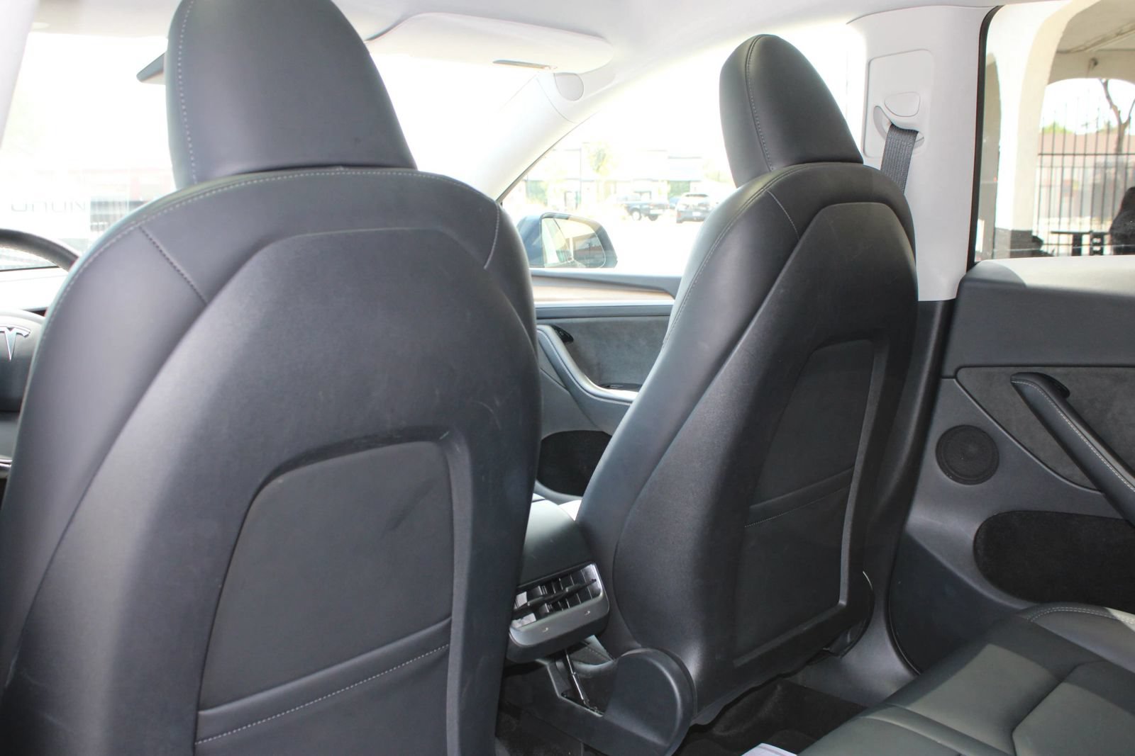 Used 2023 Tesla Model Y Long Range AWD/4WD image 13