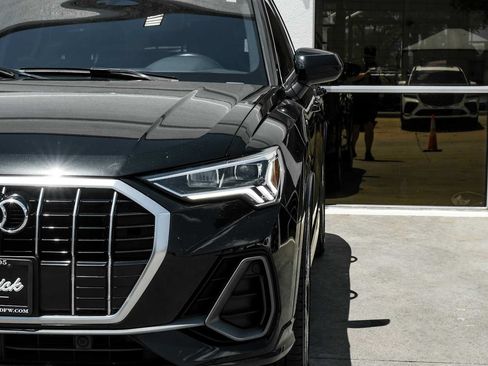 Used 2019 Audi Q3 2.0T Premium Plus w/ Premium Plus Package AWD/4WD image 39